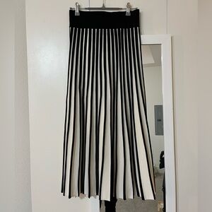 Joseph Black and White Striped Knit Skirt